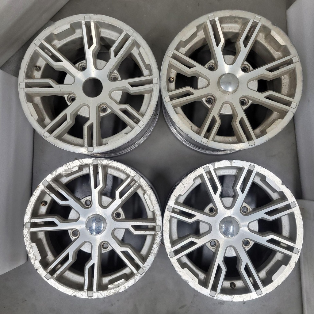 set 4x137/14-001