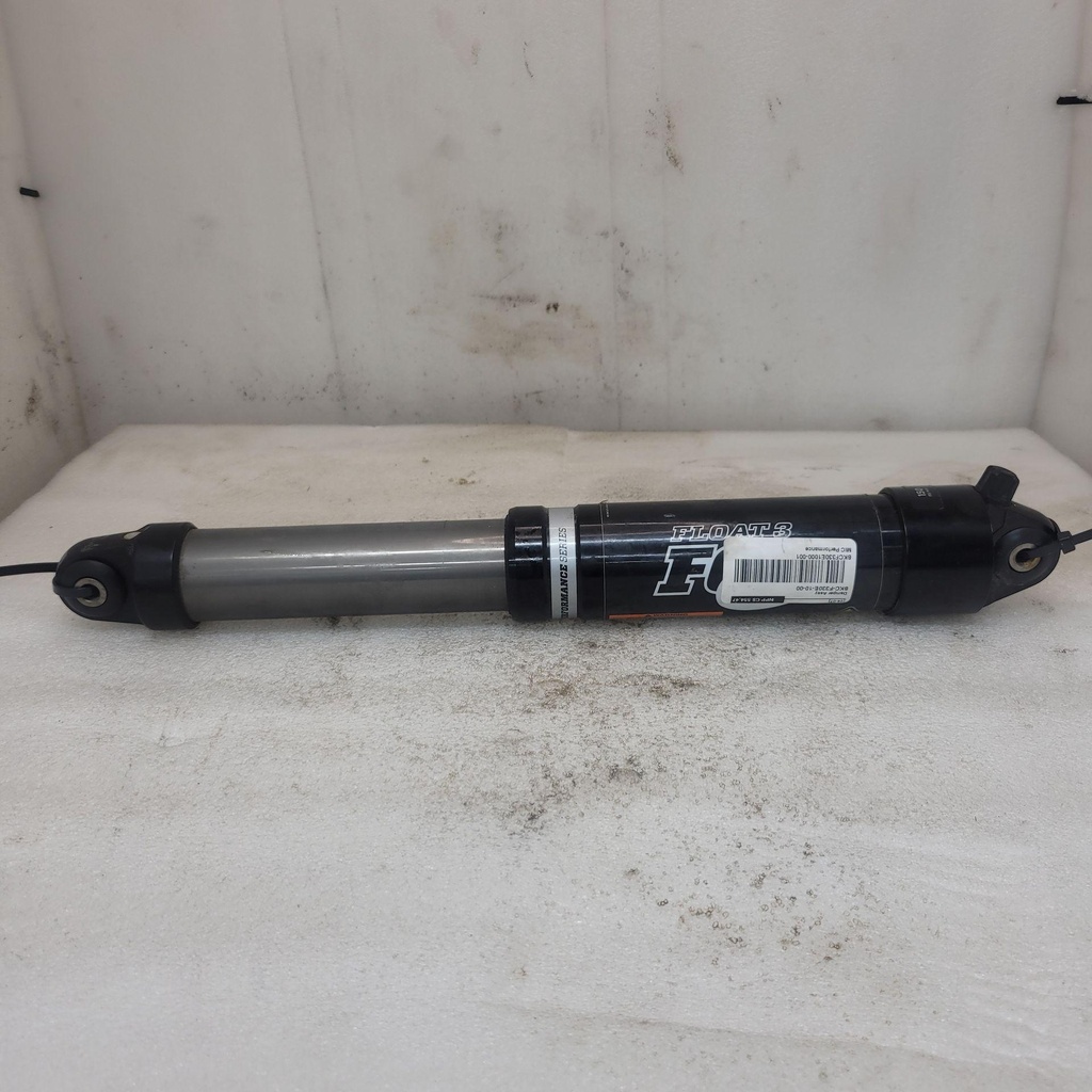 8KCF330E1000-001