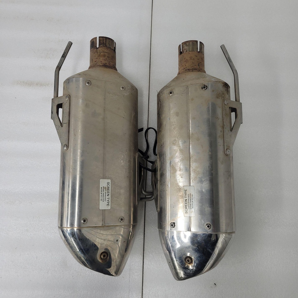 715003051-001