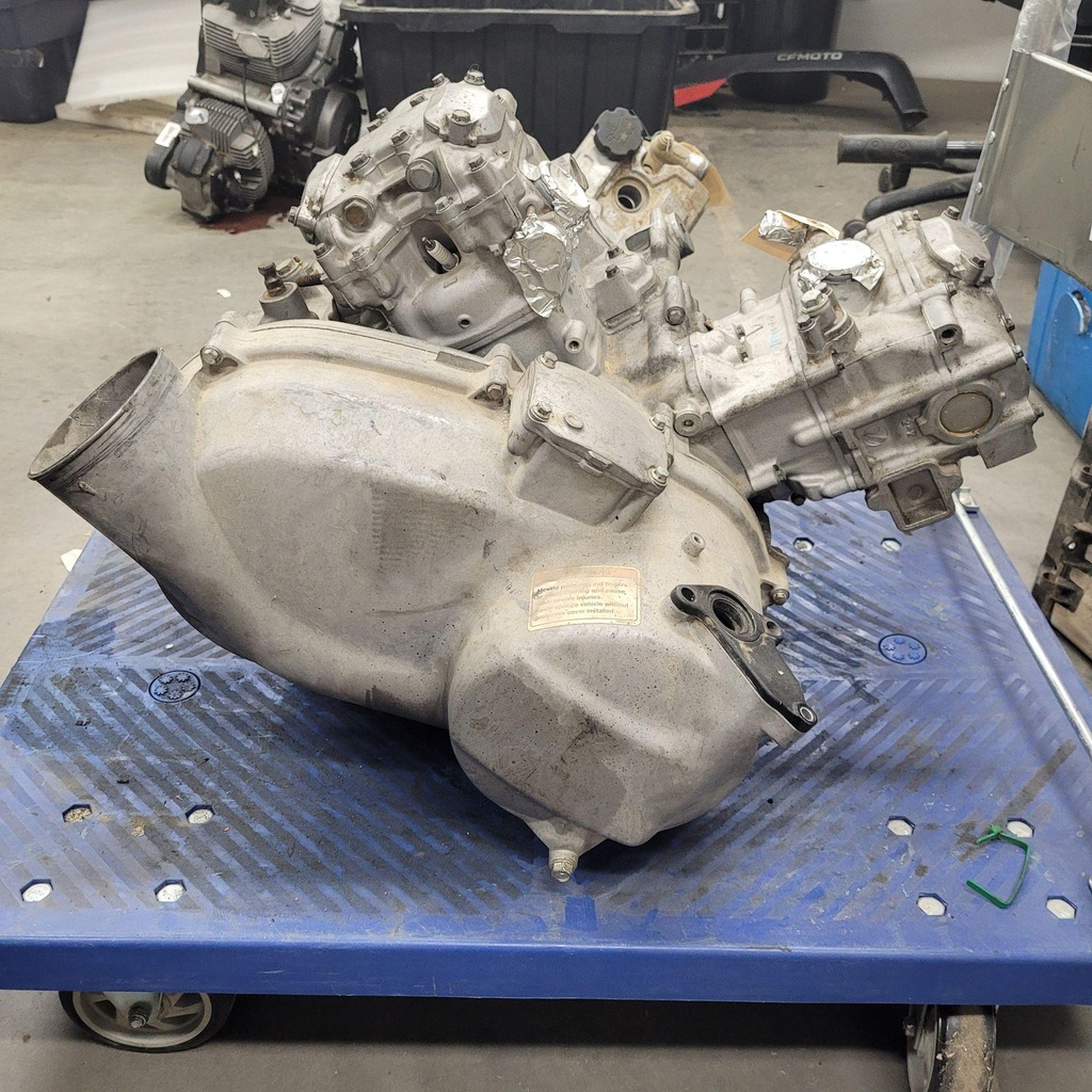 MOT-TERYX750-001