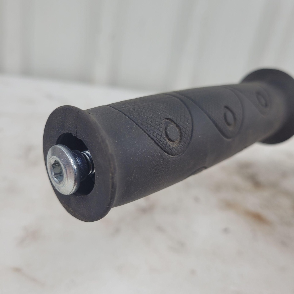 CF00841