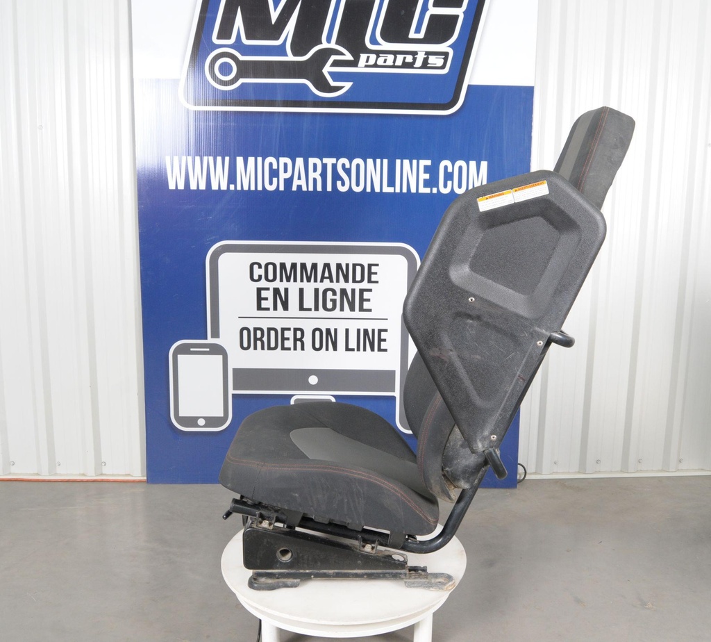 2HCF47905100-00102.jpg