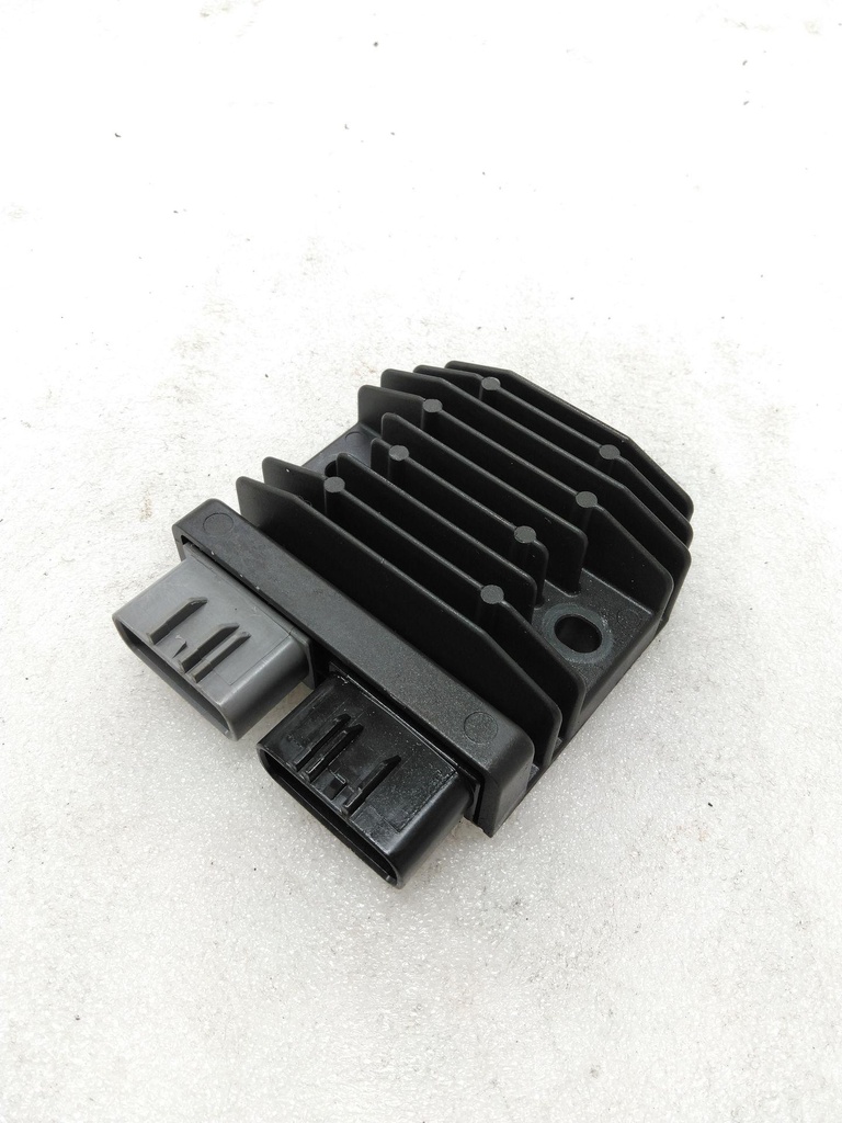 8JPH19600000-006