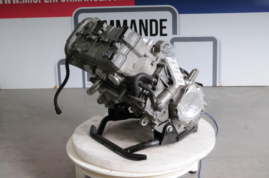 2HC114000000-001