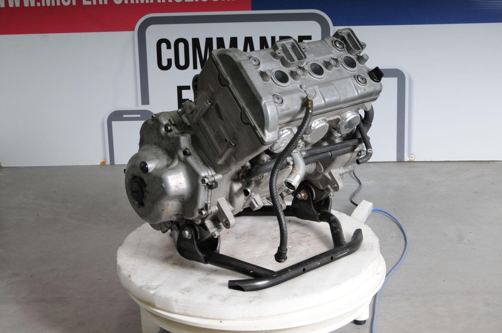 2HC114000000-001