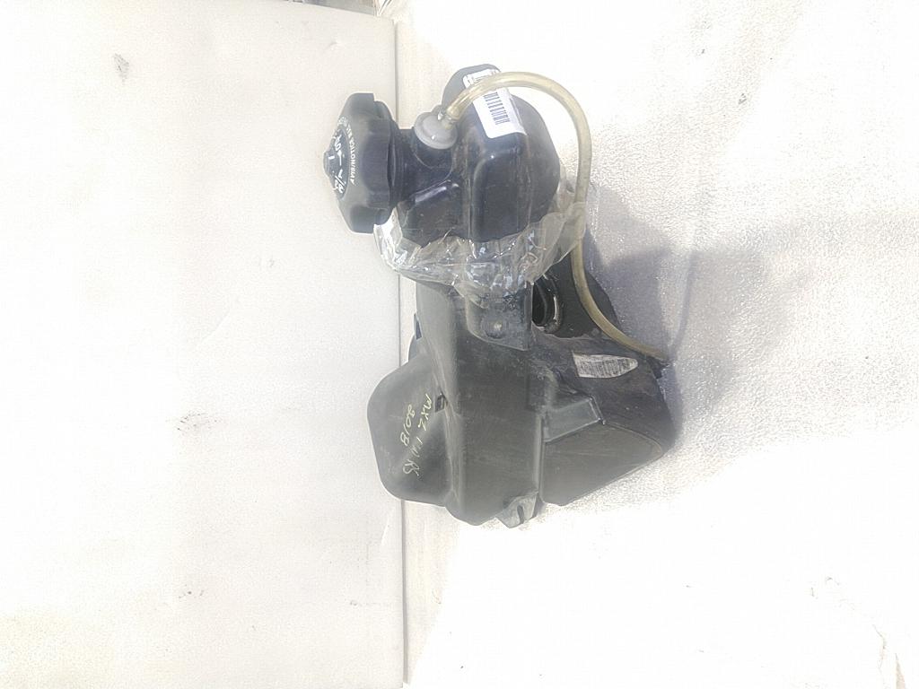 513033843-001