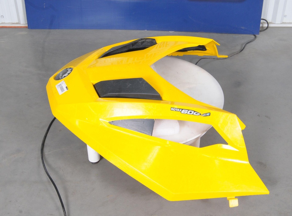 517304070-00102.jpg