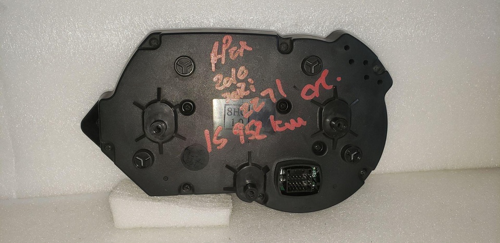 8HG835001000-002