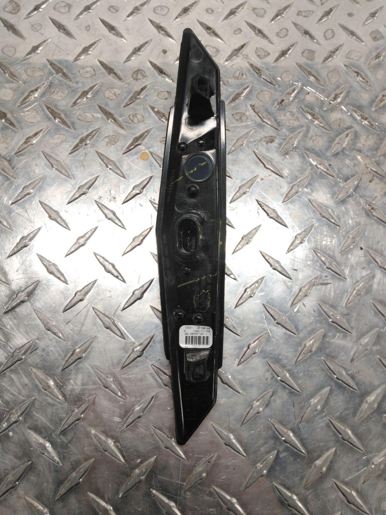 520001143-018