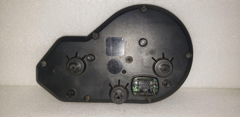8FN835000100-002