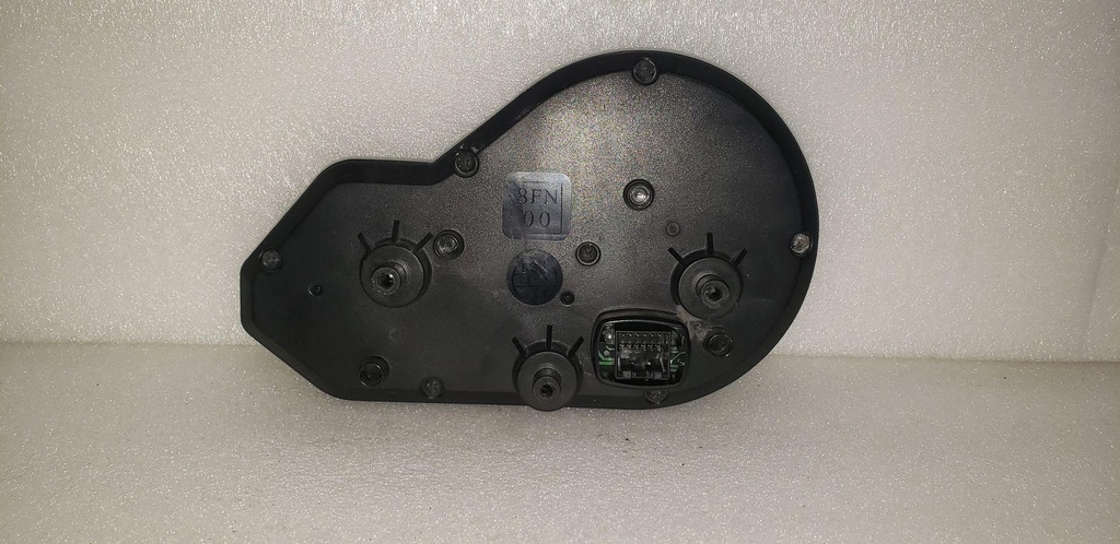 8FN835000100-001