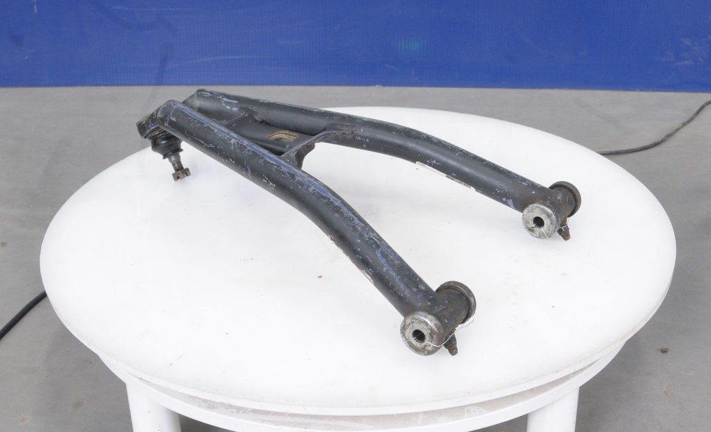 5TG235082100-00101.jpg
