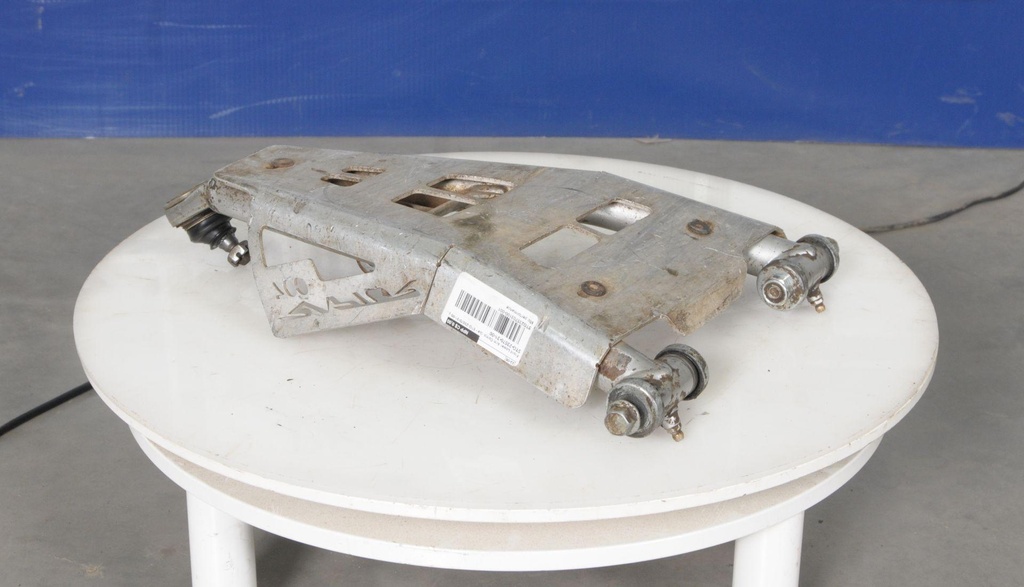 5TG235703100-00102.jpg
