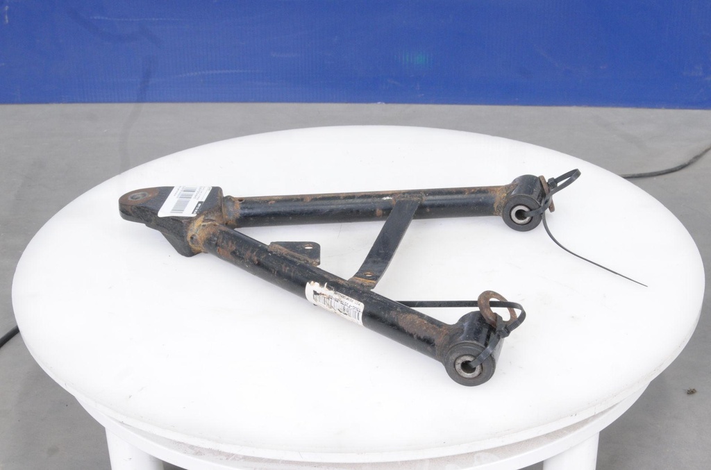 5UGF357A0000-00102.jpg