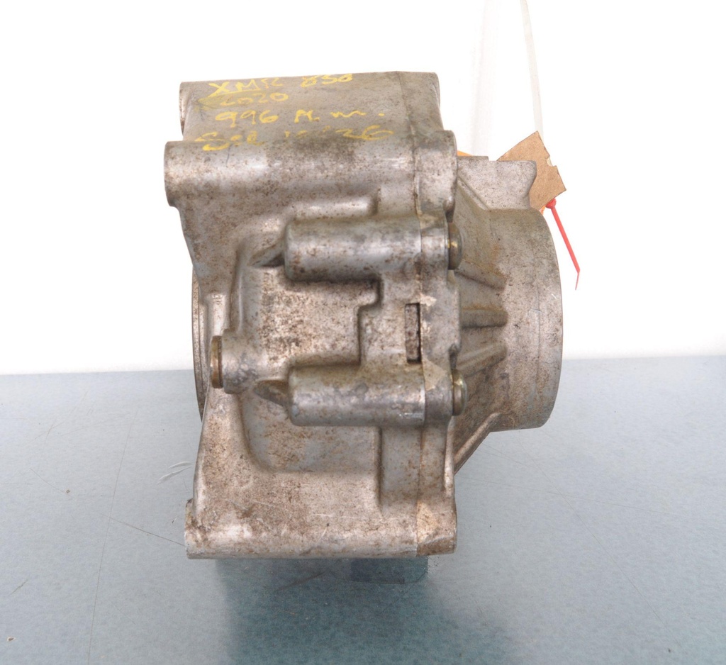 705502546-00107.jpg
