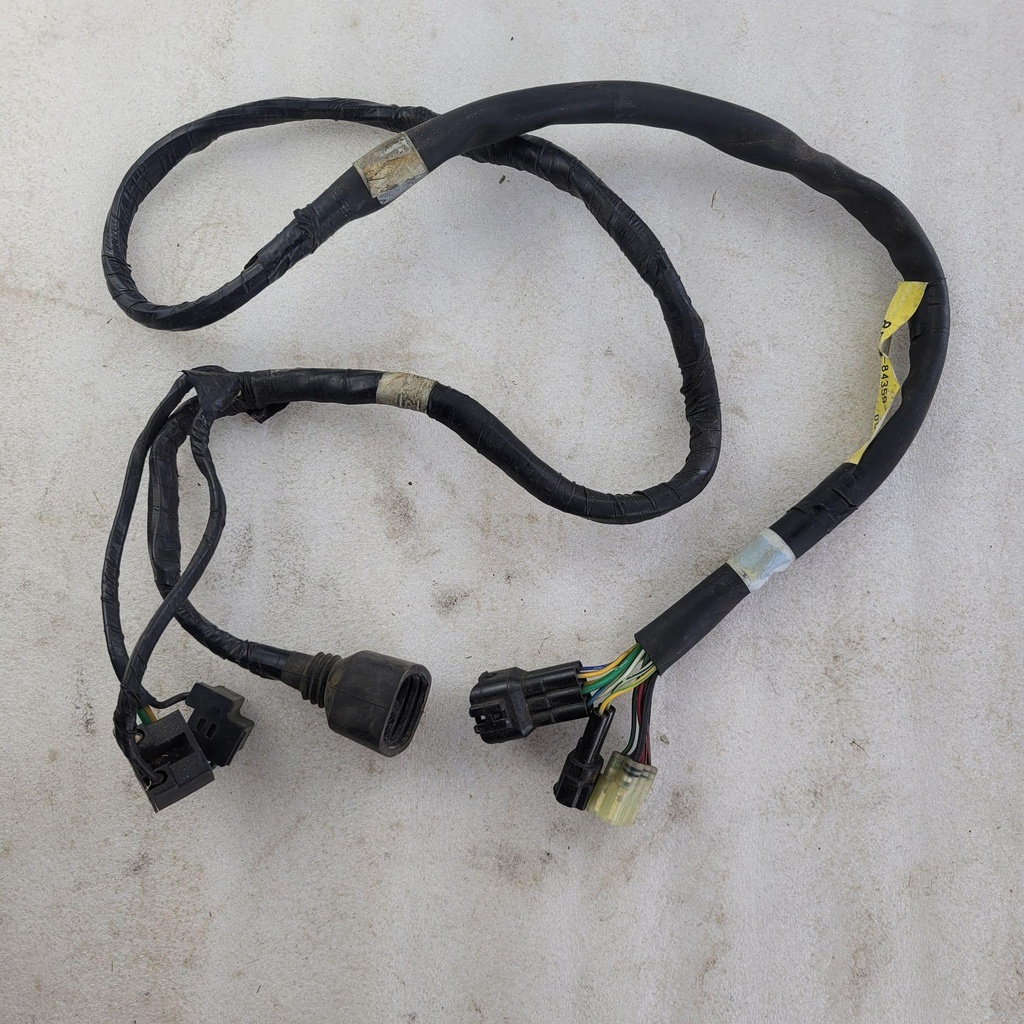 8FA843590000-001