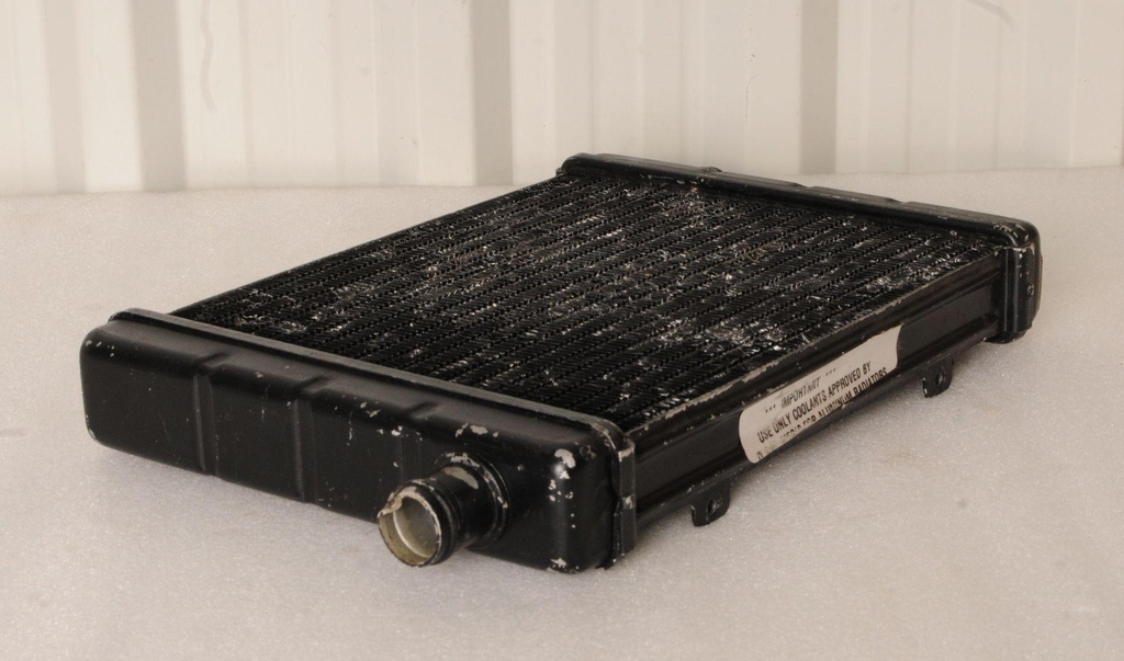 8JPE24610000-00104.jpg