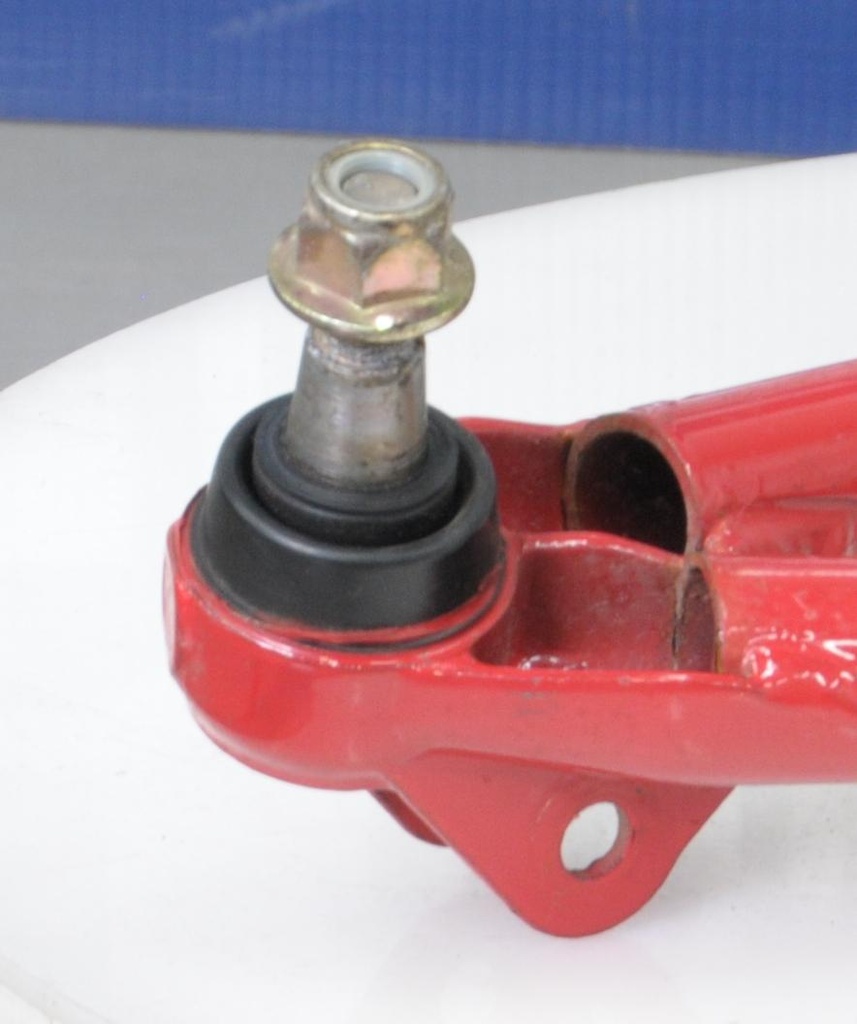 8JPF357A4000-00103.jpg
