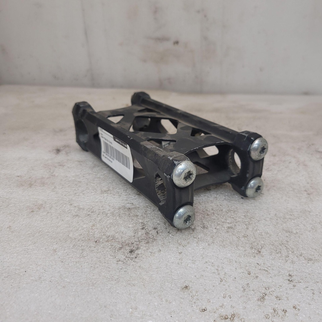 8JPF381B1000-001