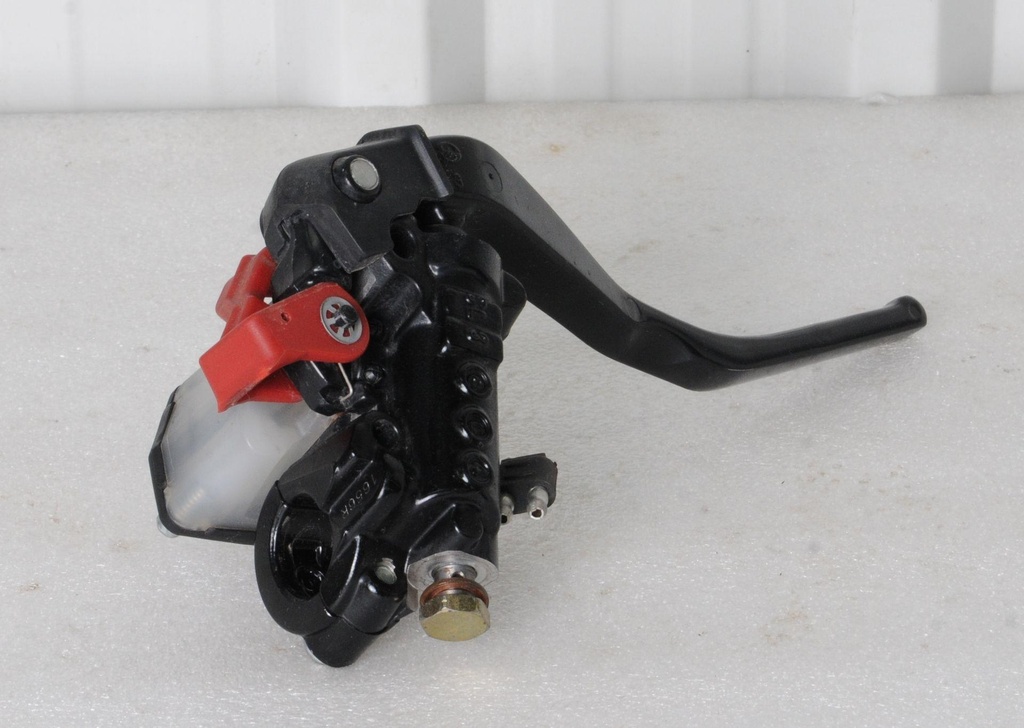 8KG-F583T-00-00-00101.jpg