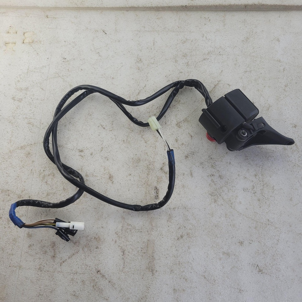 8GC827200000-001
