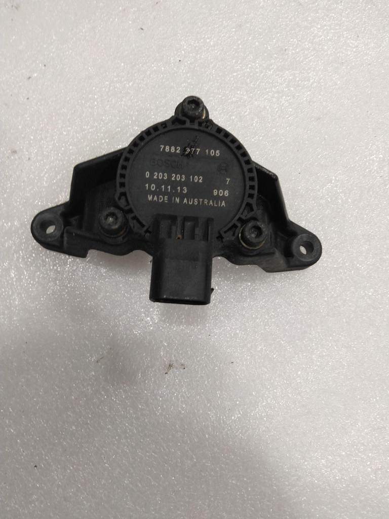 709400363-001