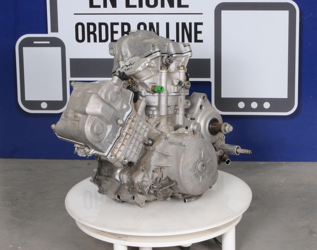 707000963-00103.jpg