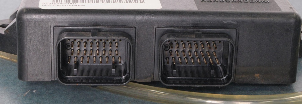 0730-243-00104.jpg