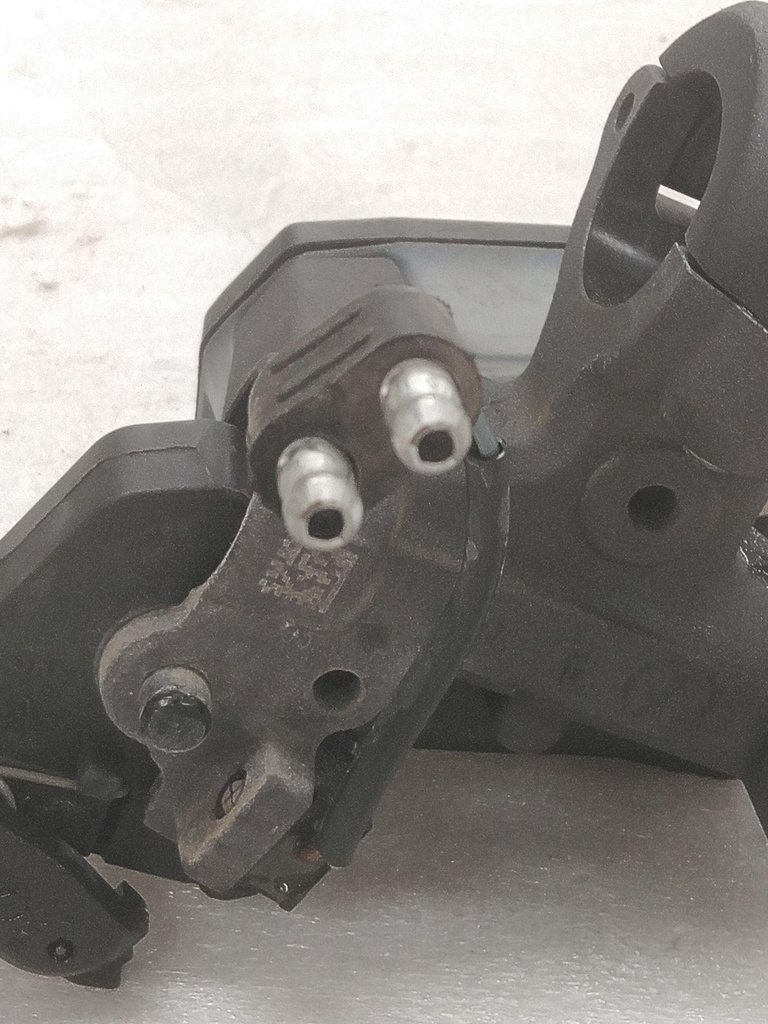 8MYF583T1000-001