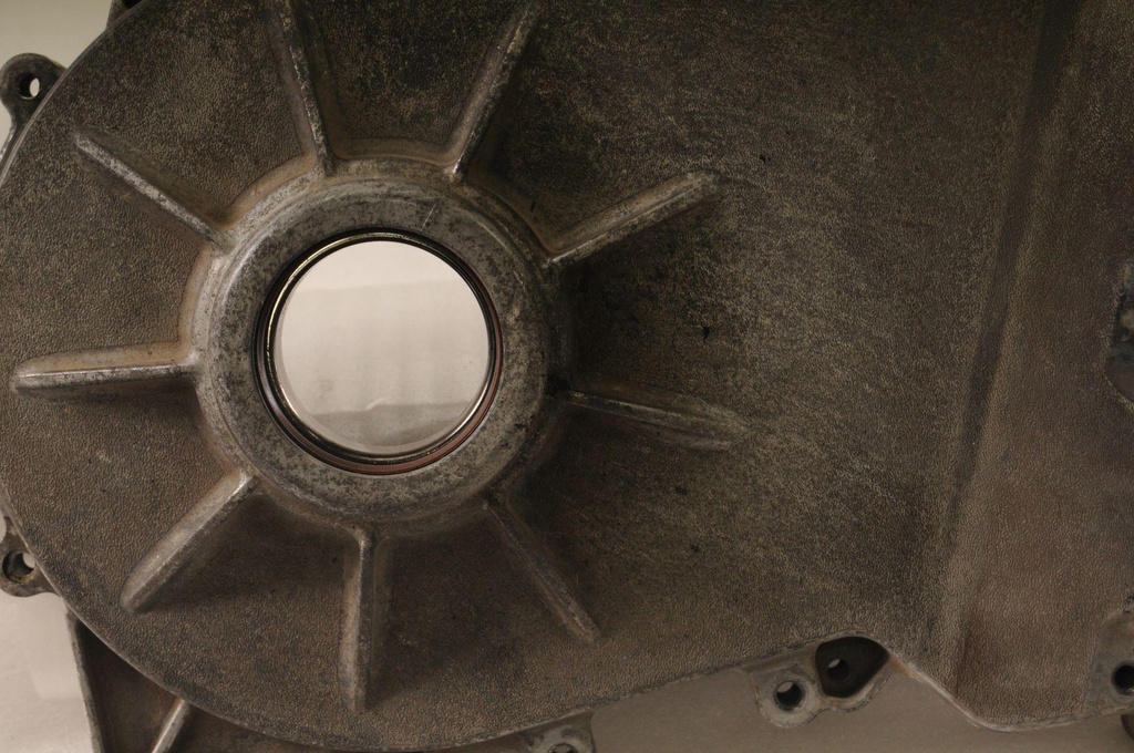 8JPG754A2000-001
