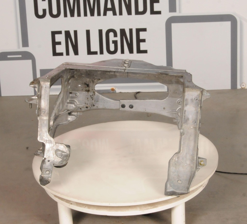 518332686-00103.jpg
