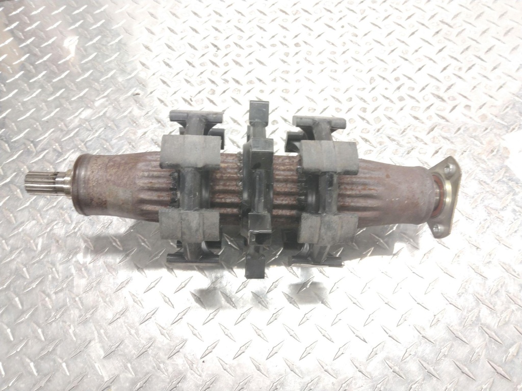 1590550-001