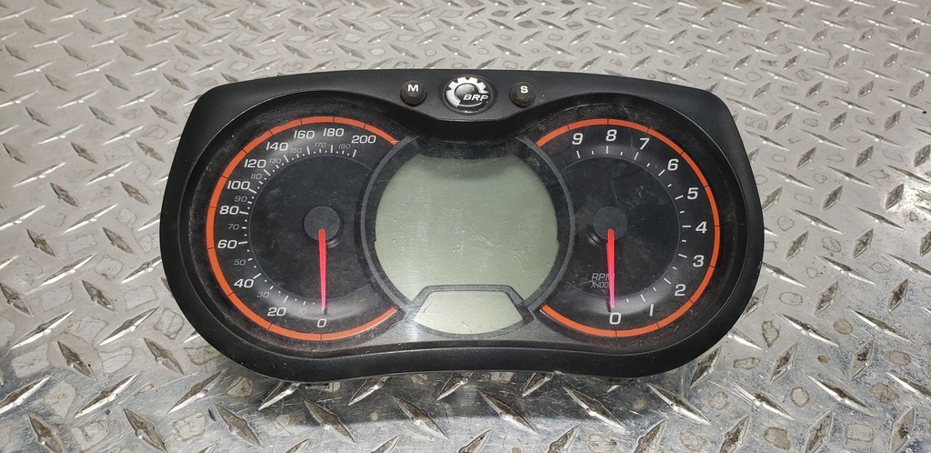 515177526-001
