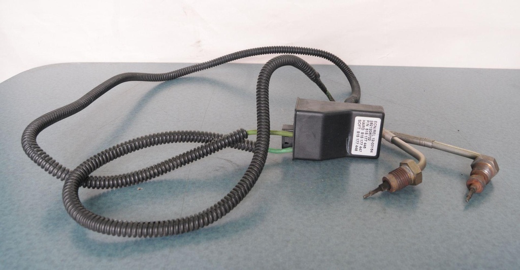 515177446-00102.jpg