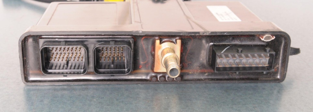 512060870-00105.jpg