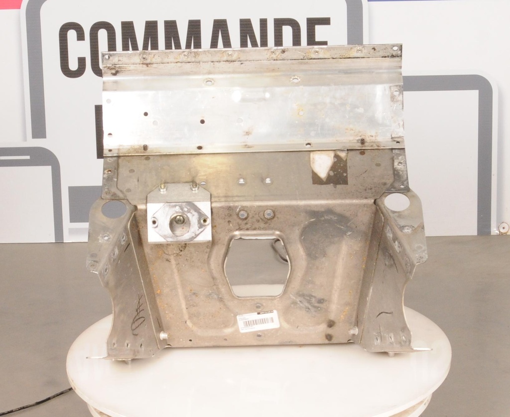 518325924-00105.jpg