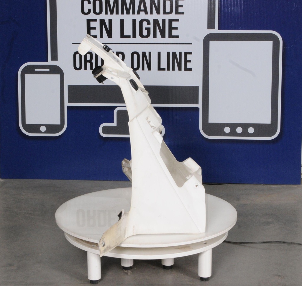 8KCK77116000-00104.jpg