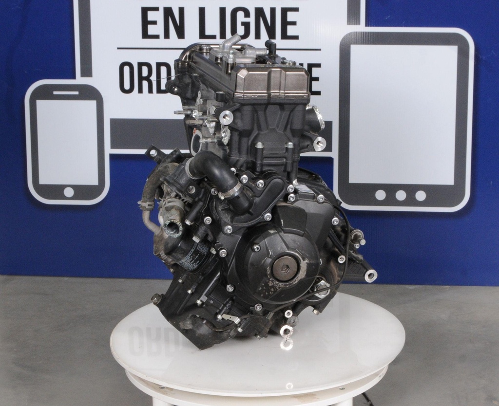 MOT-YAM-MT09-00108.jpg