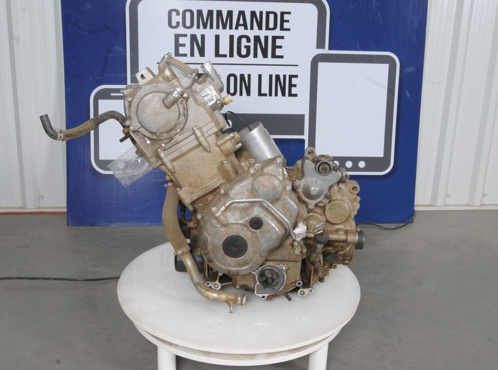 MOT-YFM700-0011.jpg