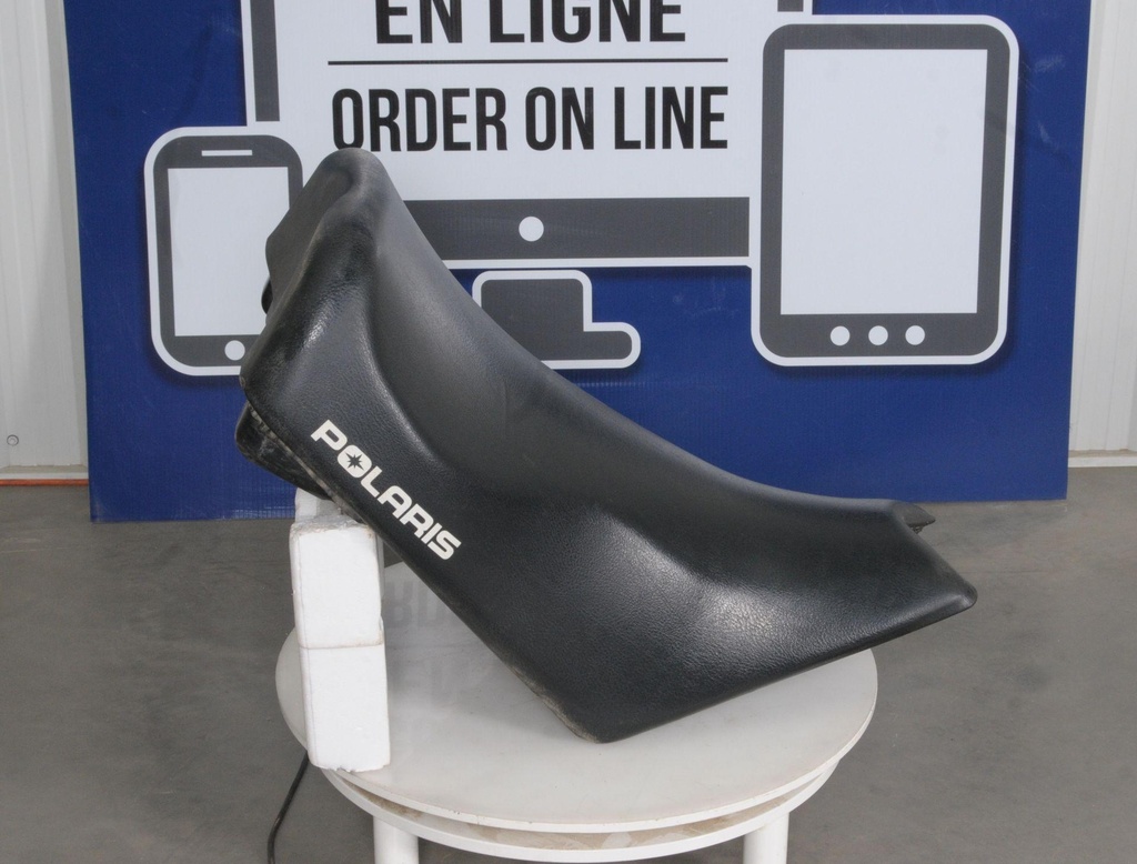 2684703-070-0014.jpg