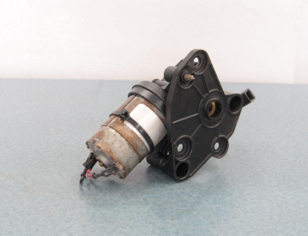 1332477-00102.jpg
