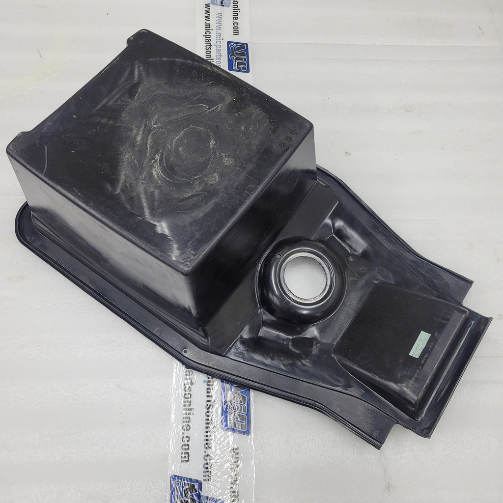 8LNF473R0000-001