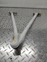 arm, front lower rh. (white)