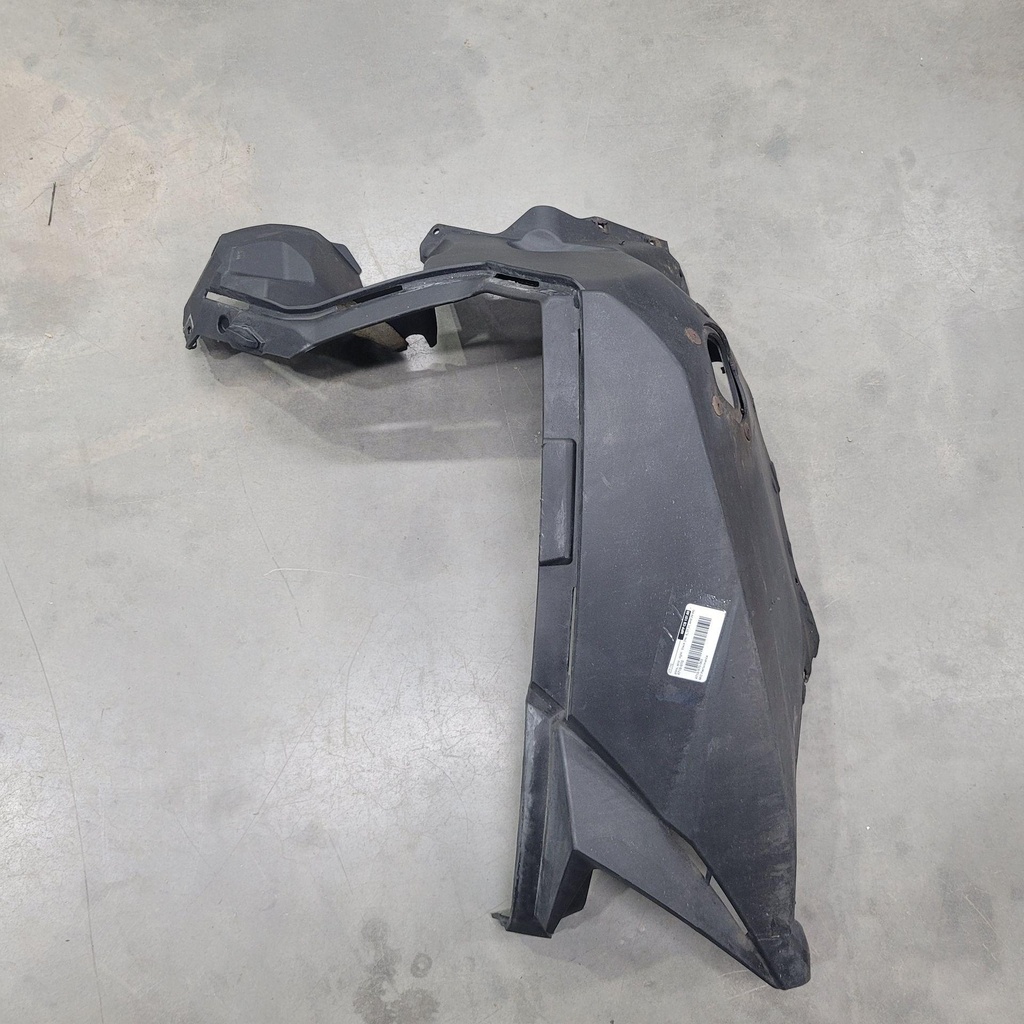 plate, skid - right - black (inc. 2-7 and 15-20)