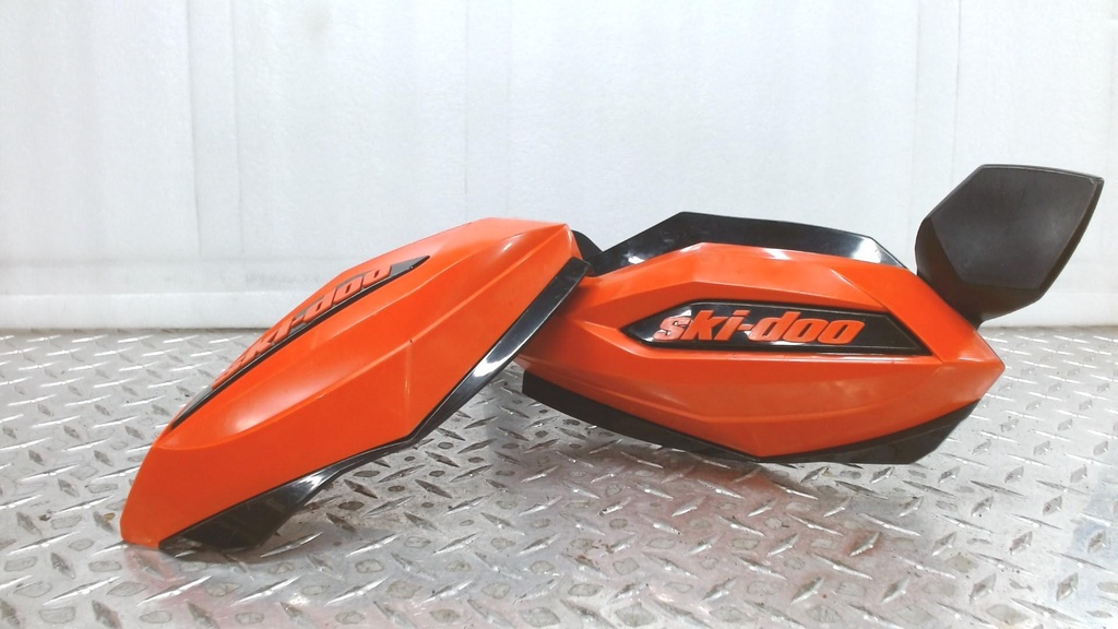 [860200709-001] SKIDOO HANDGUARD KIT RED
