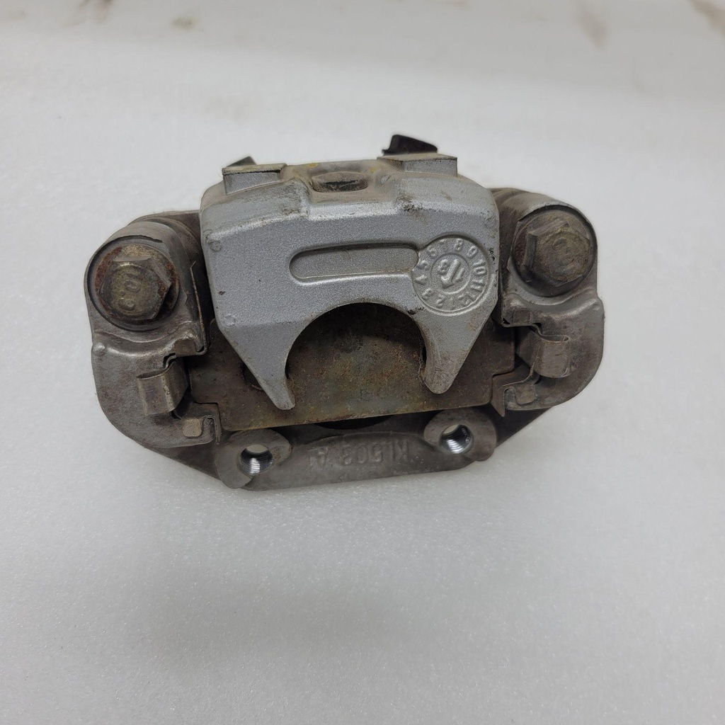[7000-080170-001] rear caliper,rh silver (7000-080170-001)