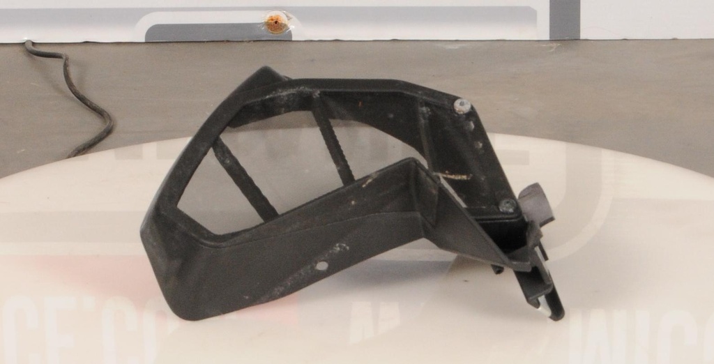 Bezel, Vent - Left