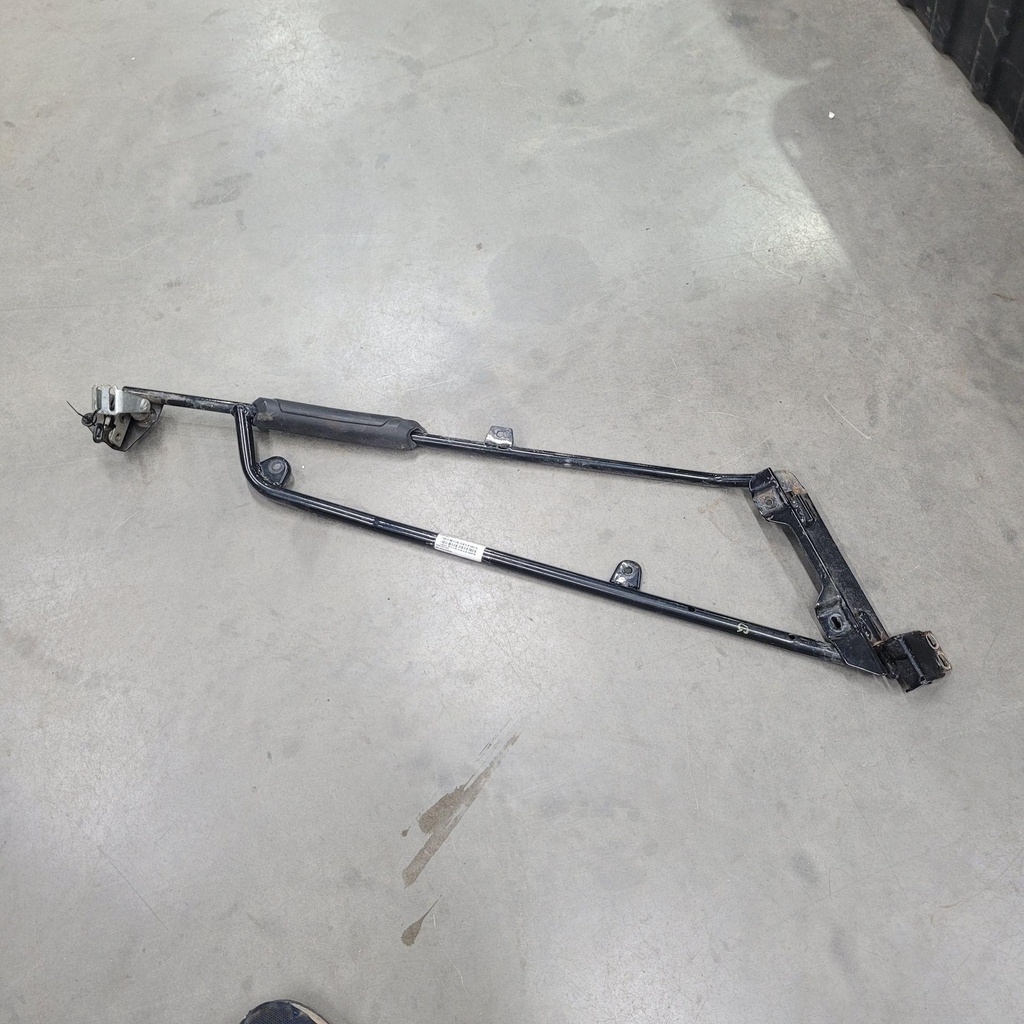 [5506-251-001] frame,door-lh-blk (5506-251-001)