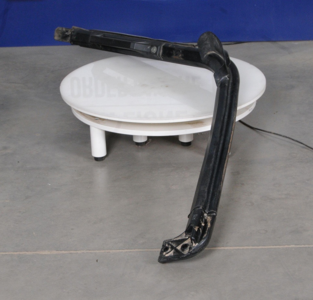 [1022354-458-001] CAB FRAME WELD, FRONT, RIGHT, 1