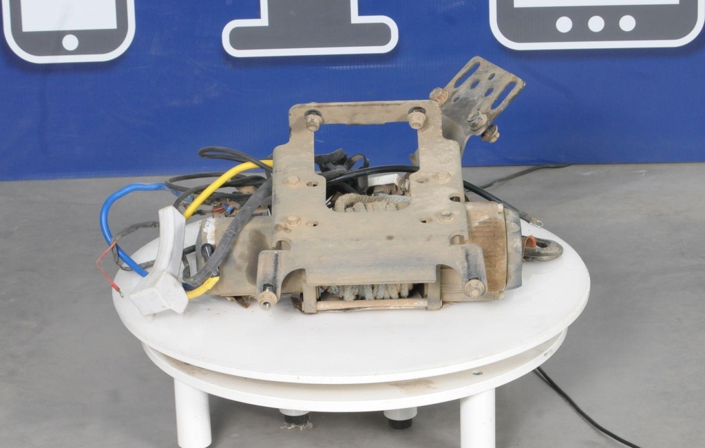 [2882240-001] PRO HD 4500LB. WINCH WITH RAPID ROPE RECOVERY